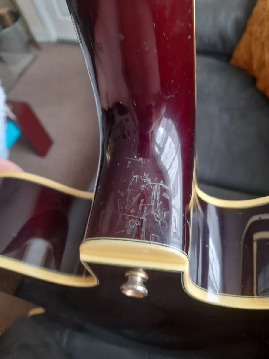 Guitar - Image 3