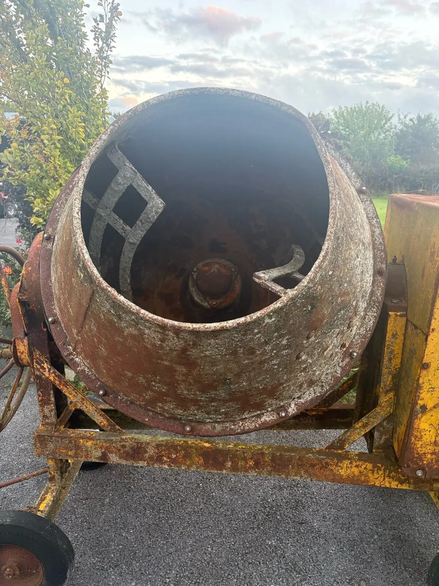 Benford 10/7 mixer - Image 2