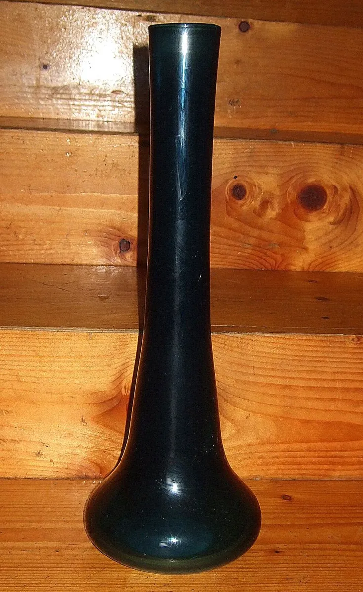 Vintage 20” Tall Teal Art Glass Bud Vase-Harrods - Image 4