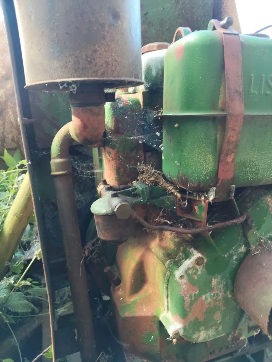Diesel Lister engine and 4 handles - Image 4