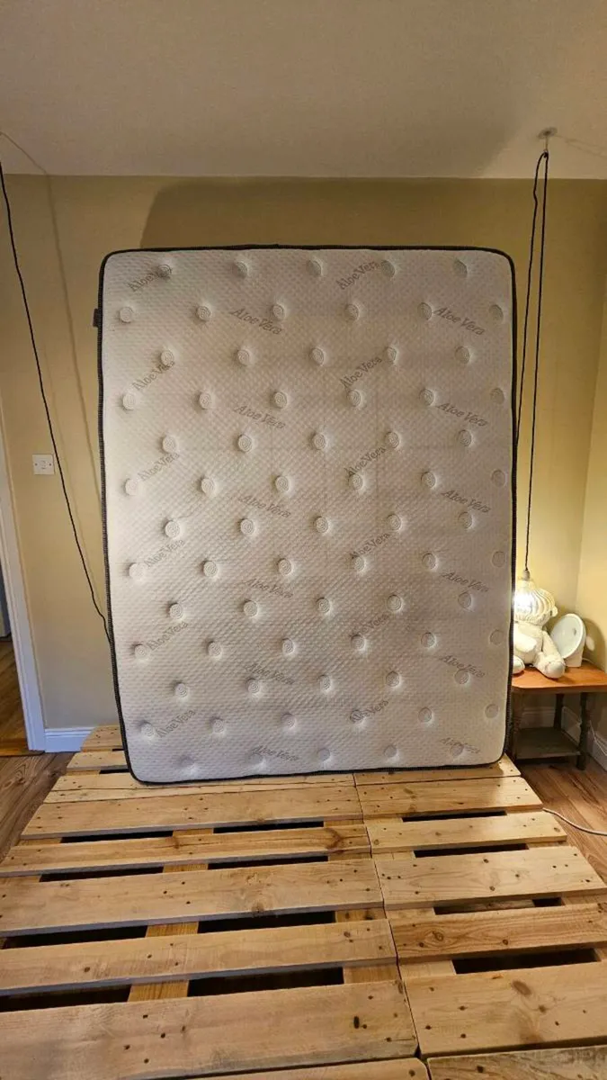 Irish King Size Mattress - Excellent condition - Image 2
