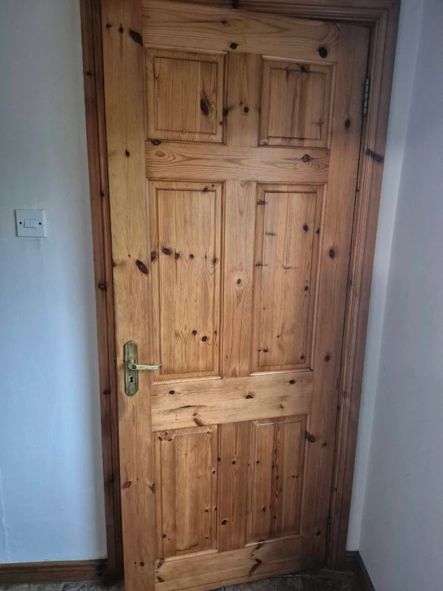Solid Pine Doors - Image 2