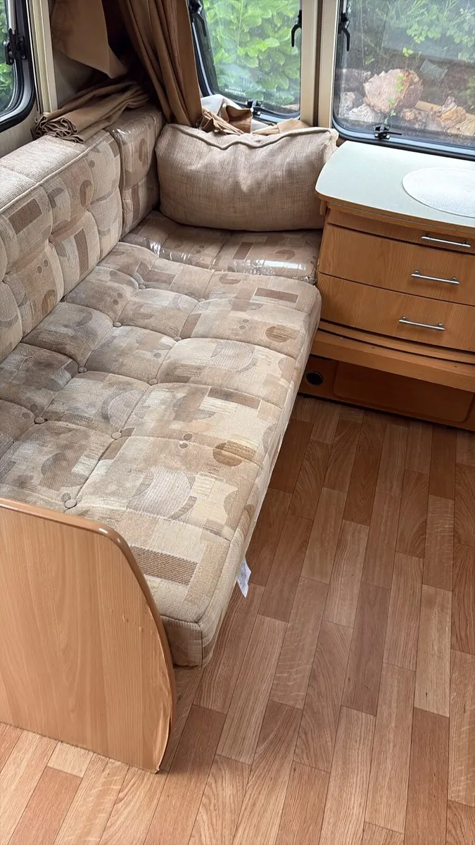 Caravan - Image 3
