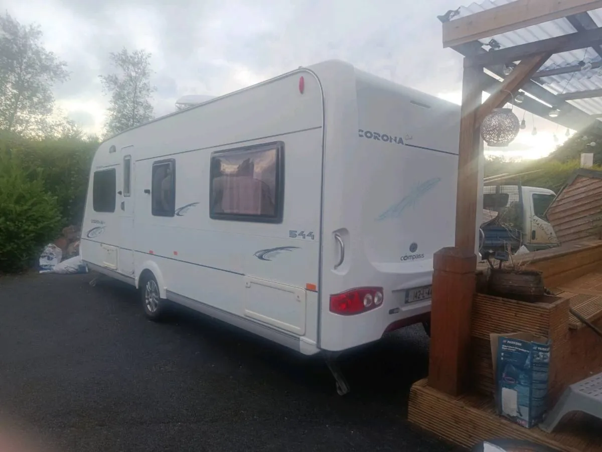 Caravan - Image 2