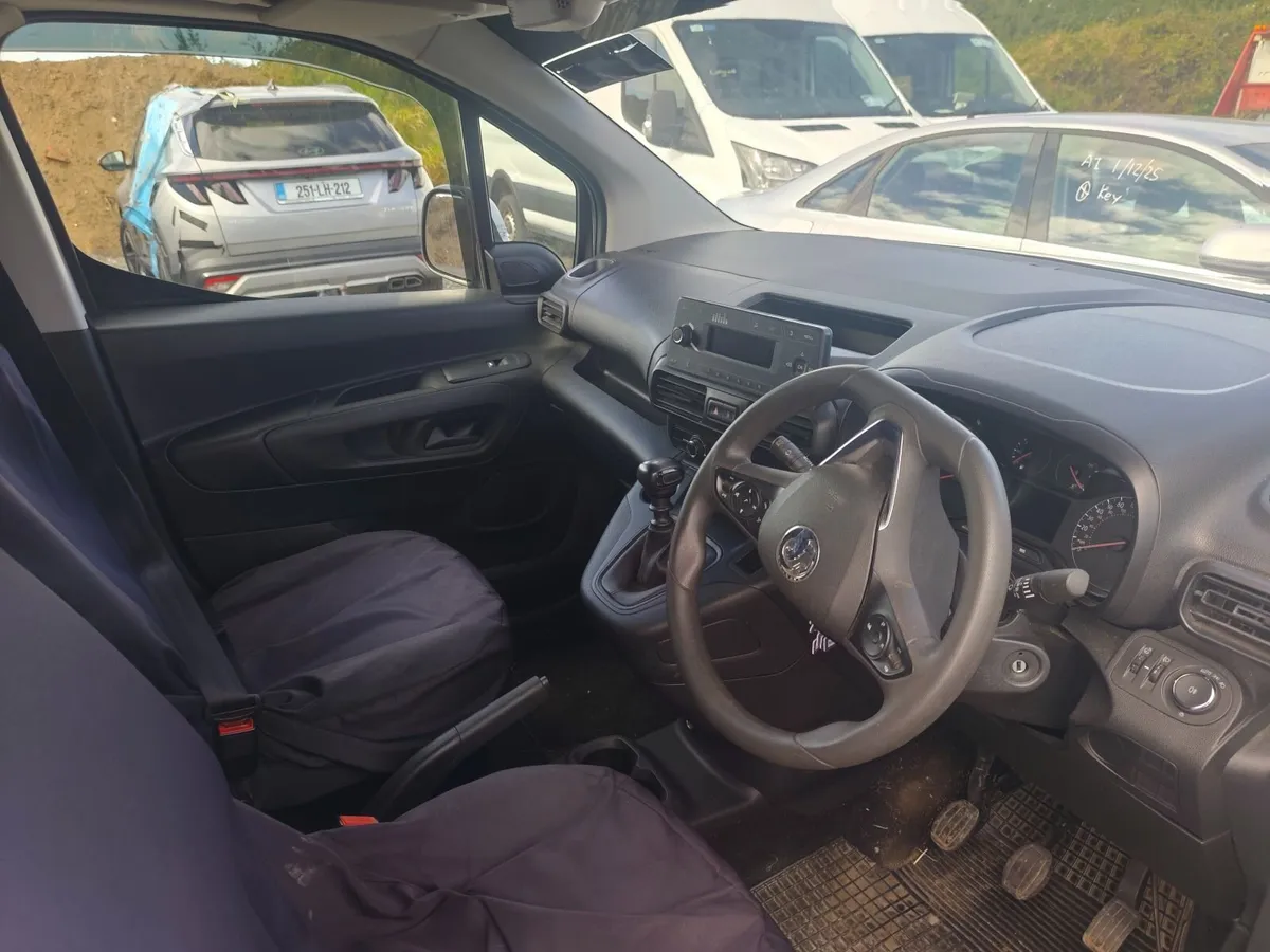 212 Vauxhall combo - Image 4