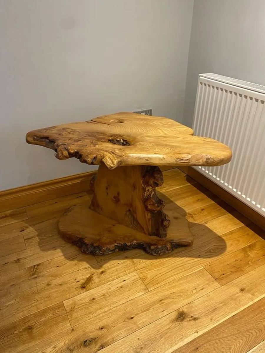 wooden table and lamp set - Image 3