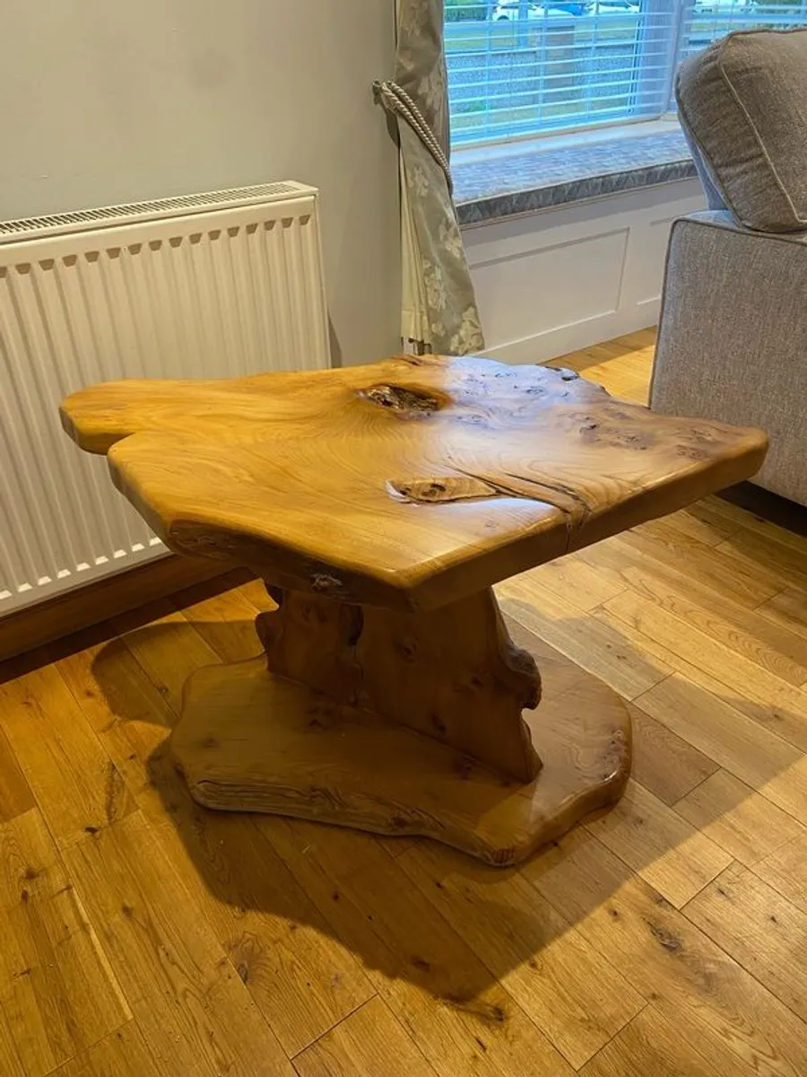wooden table and lamp set - Image 4