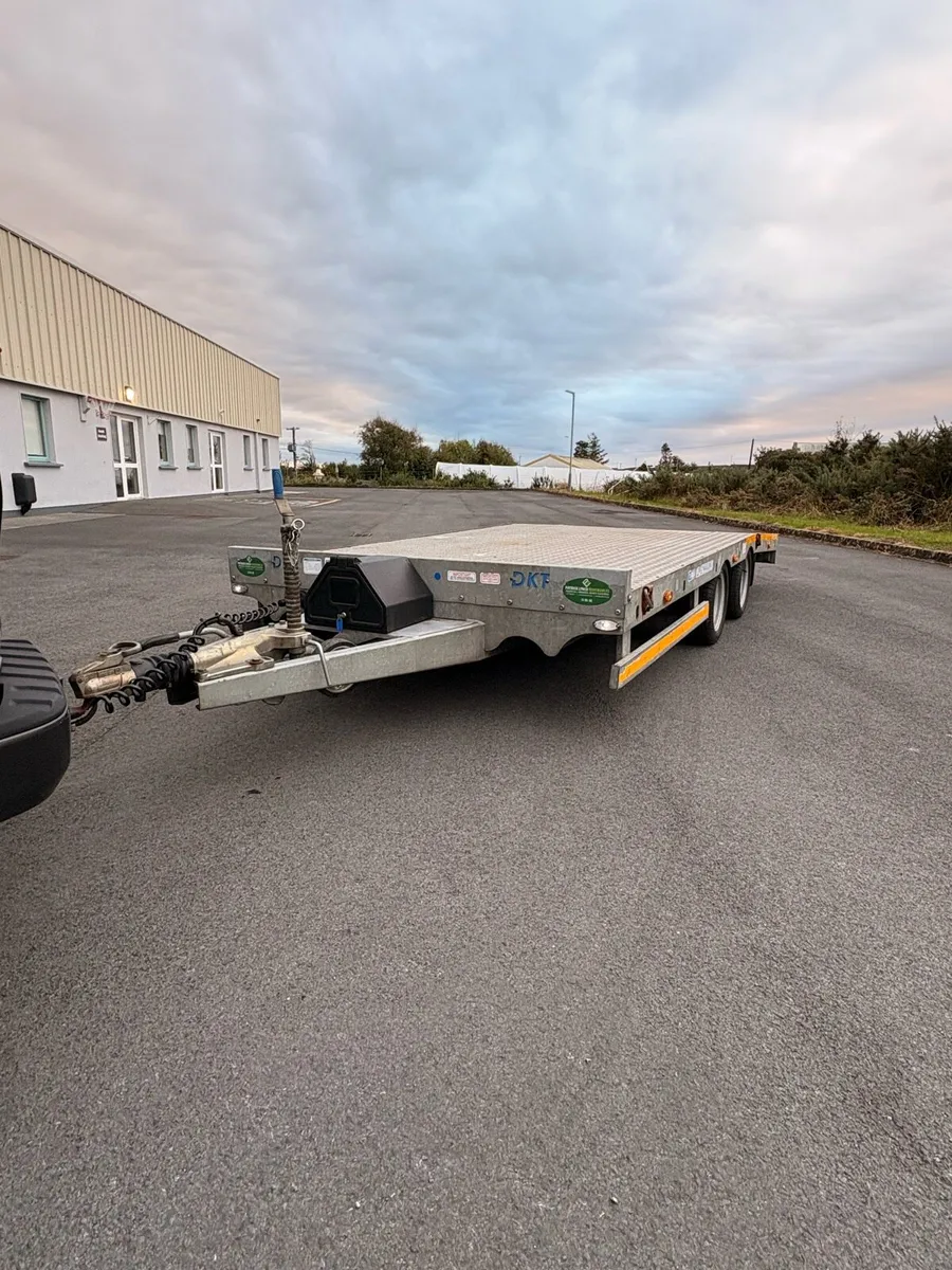 Dale Kane Beavertail Trailer - Image 4