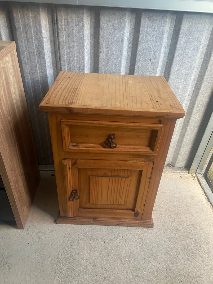 Mexican Pine Locker - Image 2