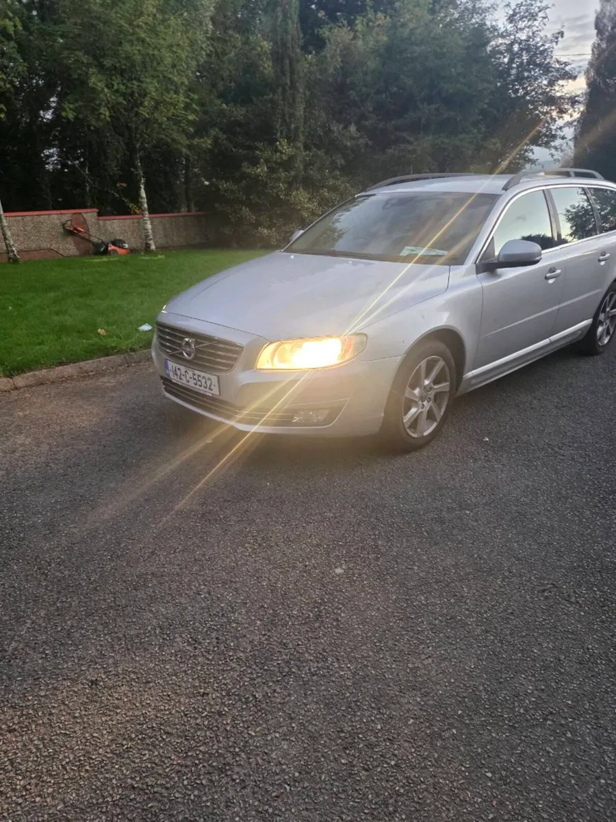 VOLVO V70 - Image 4