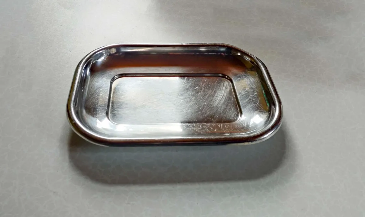 METAL TRAY (USED). - Image 4