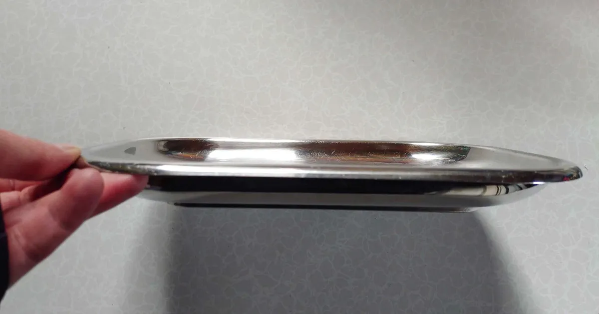 METAL TRAY (USED). - Image 2