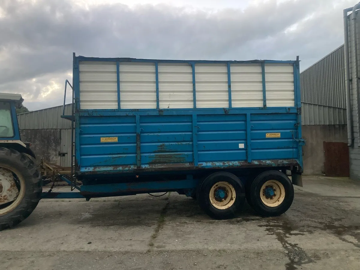 Donnelly 16ft  trailer ,  rollover cover & catwalk - Image 1