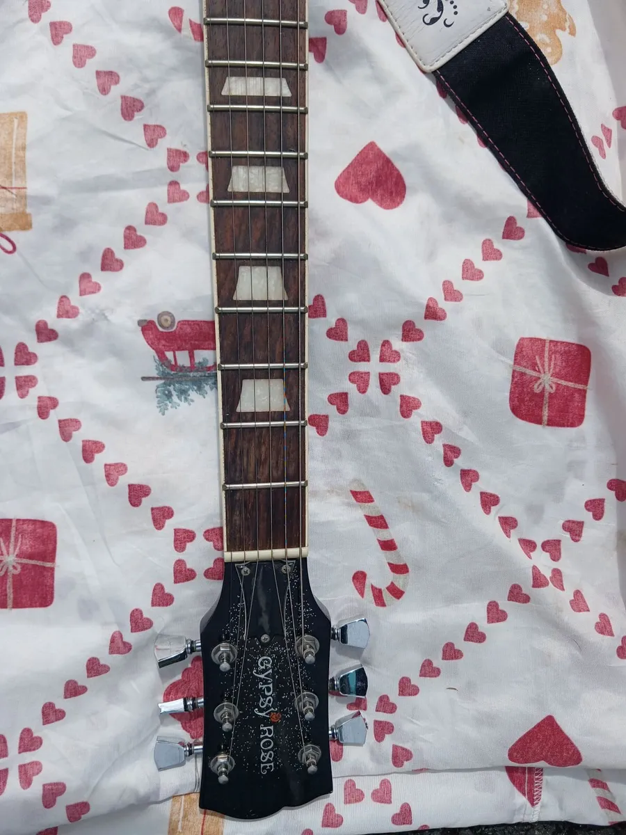 Electric guitar - Image 4