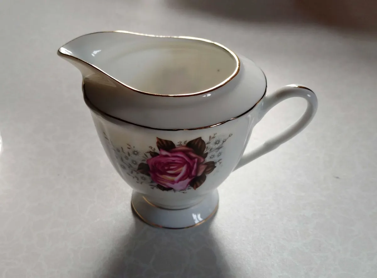 Milk Jug & 4 White Porcelain Saucers (used). - Image 2