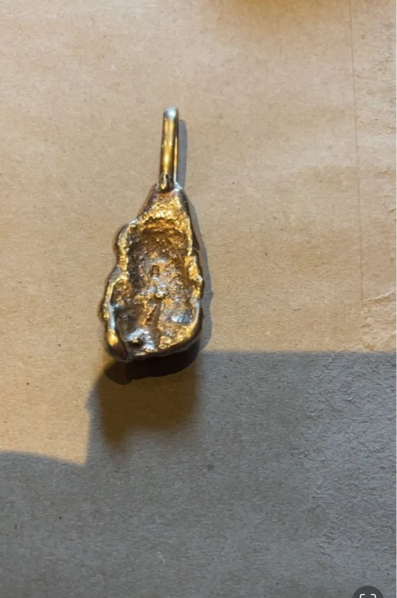 9 Crt Gold Nuggets Pendant - Image 4