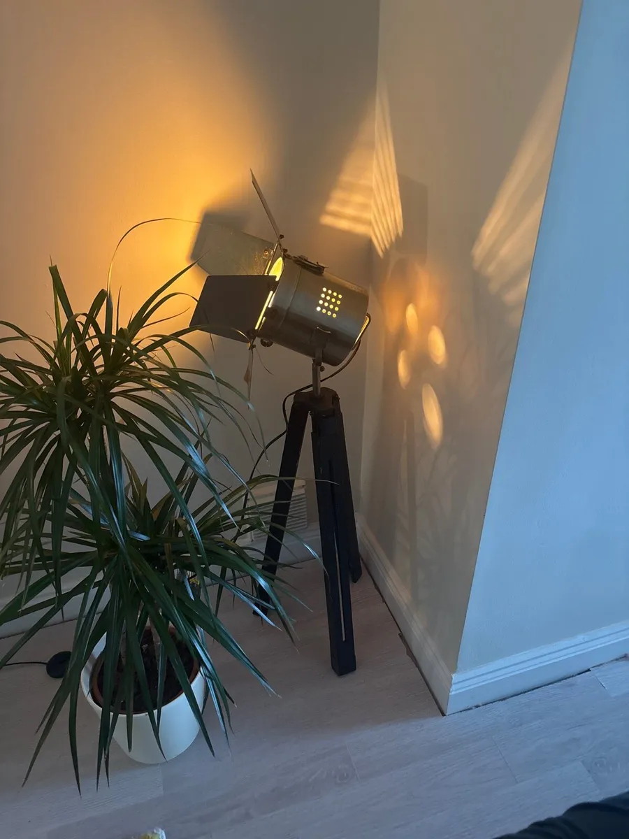 Cinematic light - Image 1