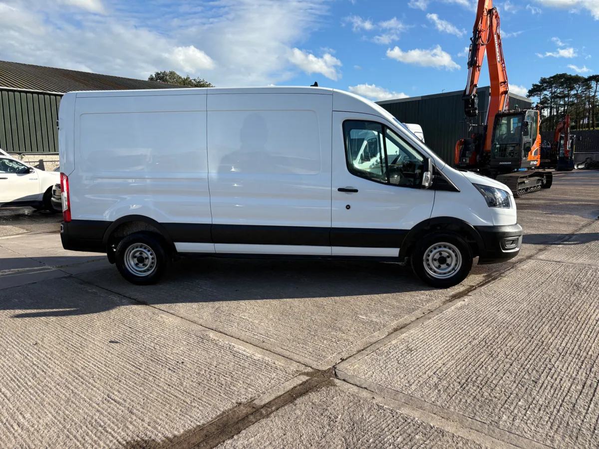 2021 oct Ford Transit 350 ONLY 32700 miles - Image 2