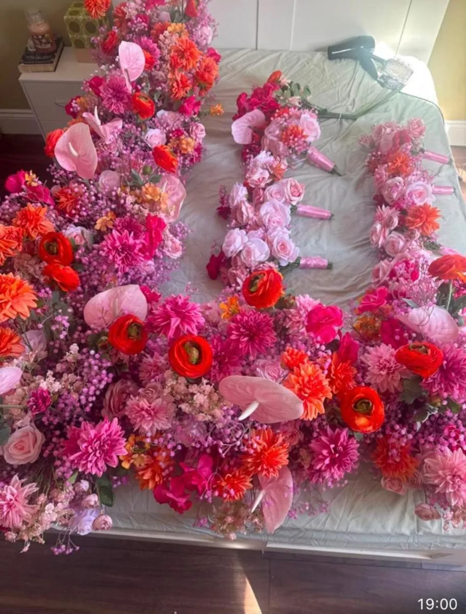 Wedding Flowers - Image 3