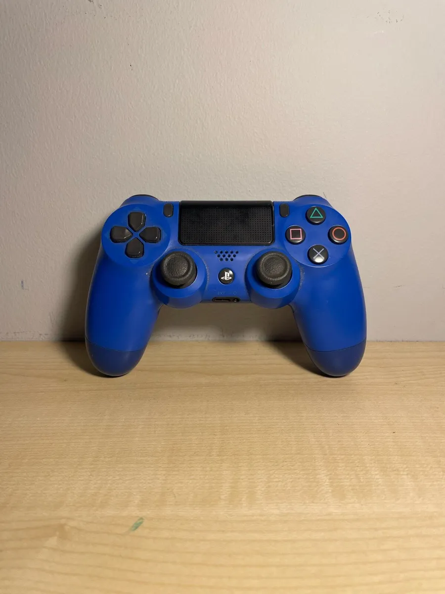 Ps4 slim + controller and headset + games - Image 2
