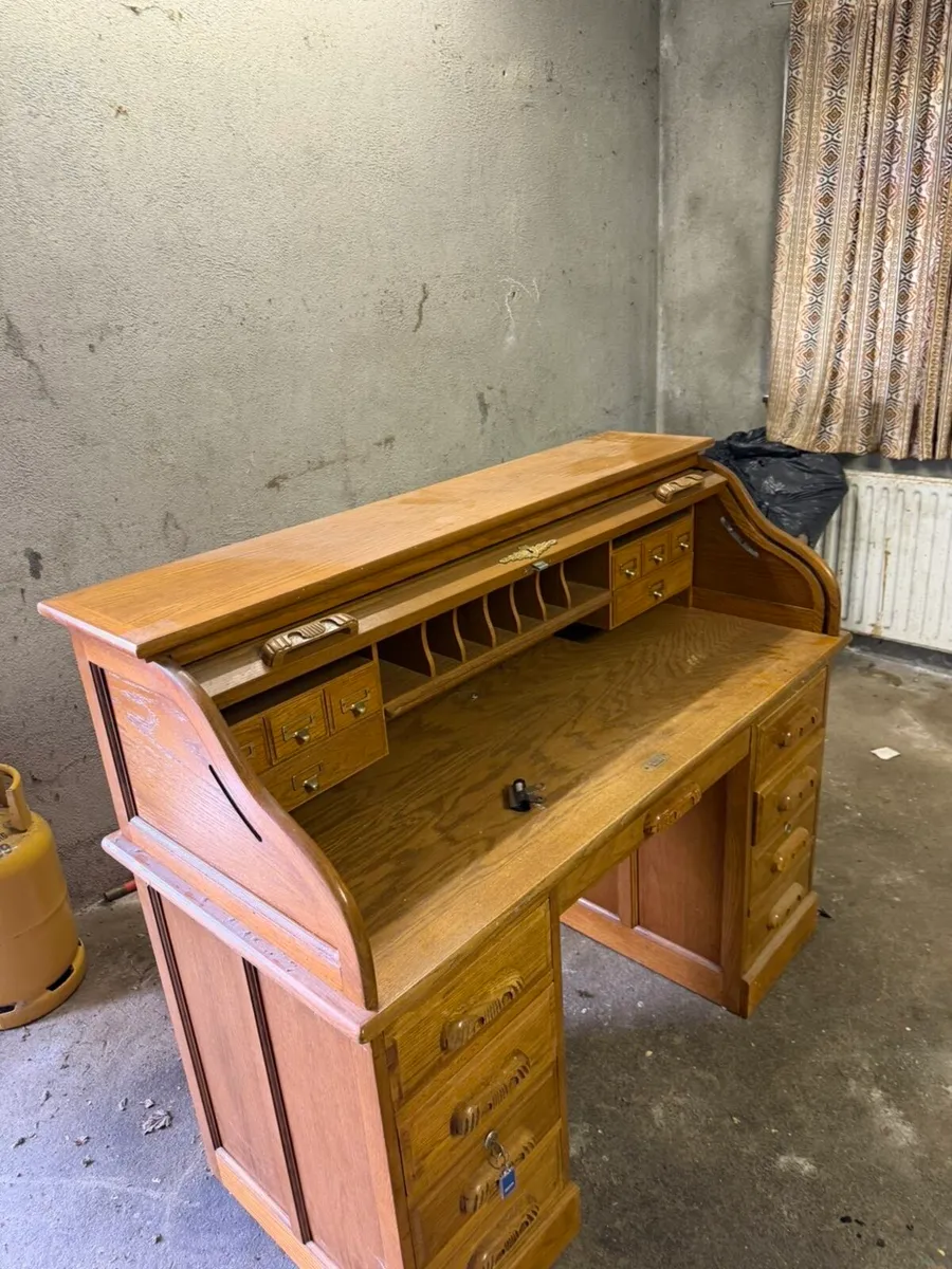 Large antique desk - Image 2