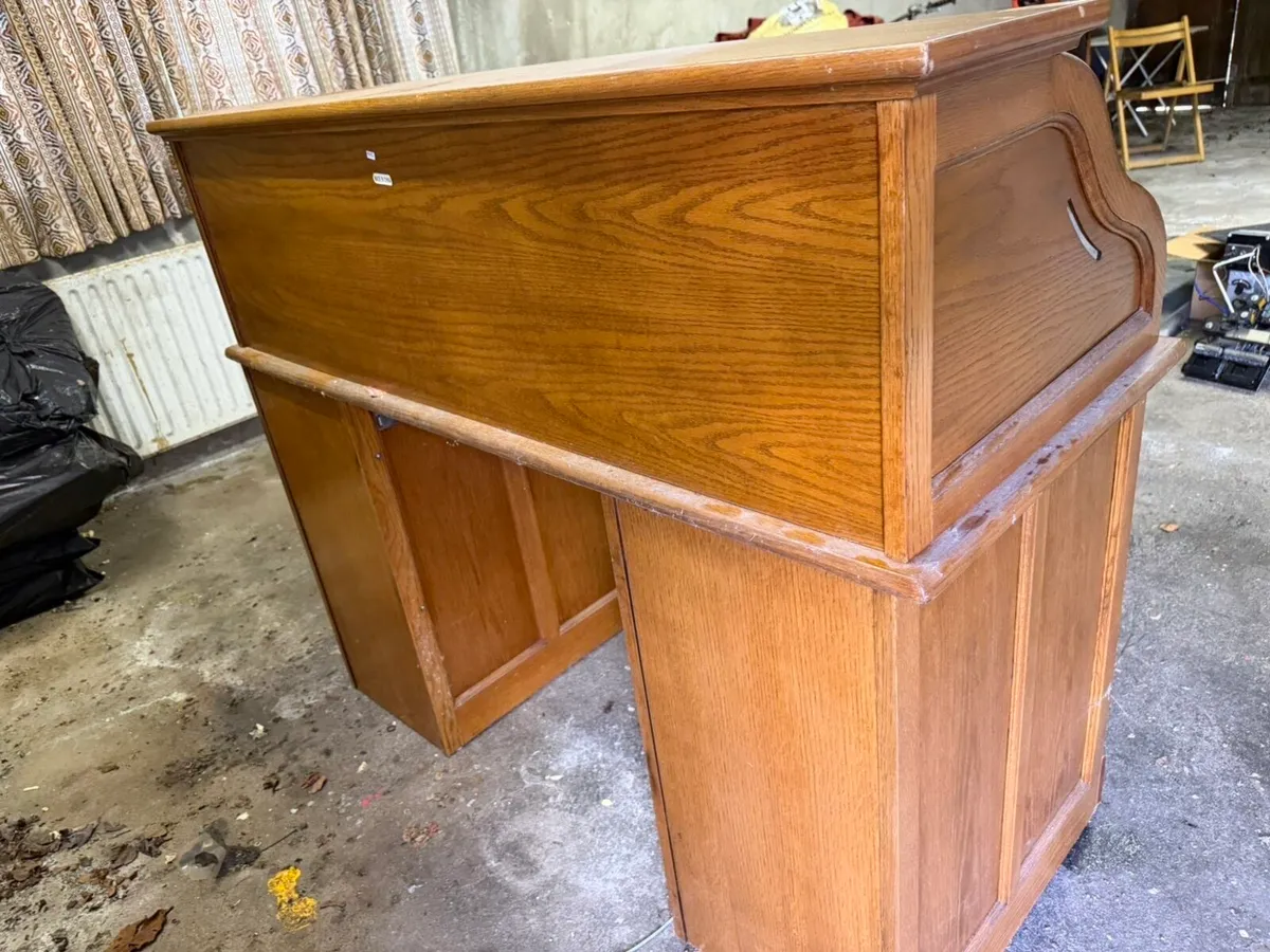 Large antique desk - Image 4