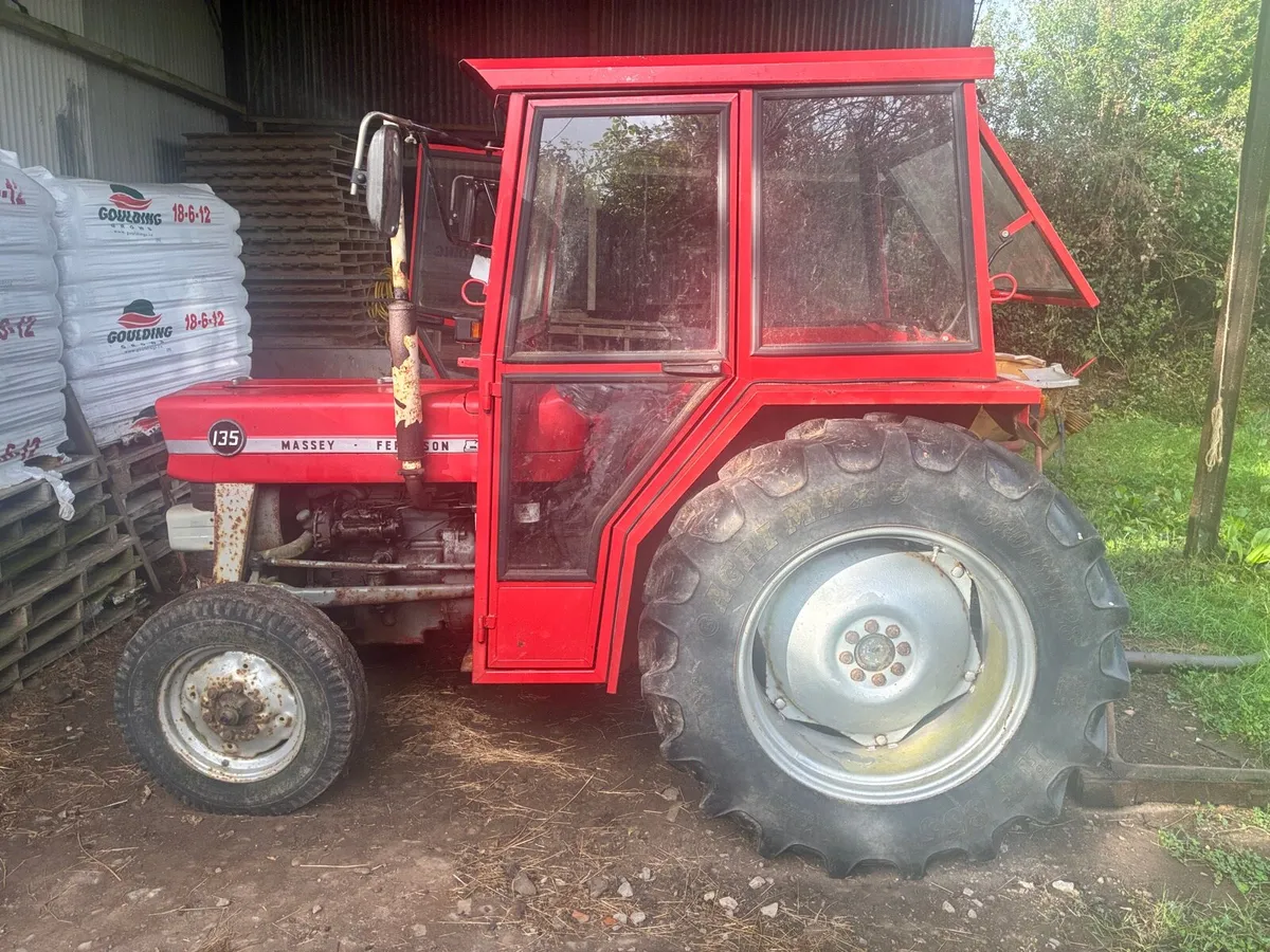 Massey Ferguson 135 - Image 1