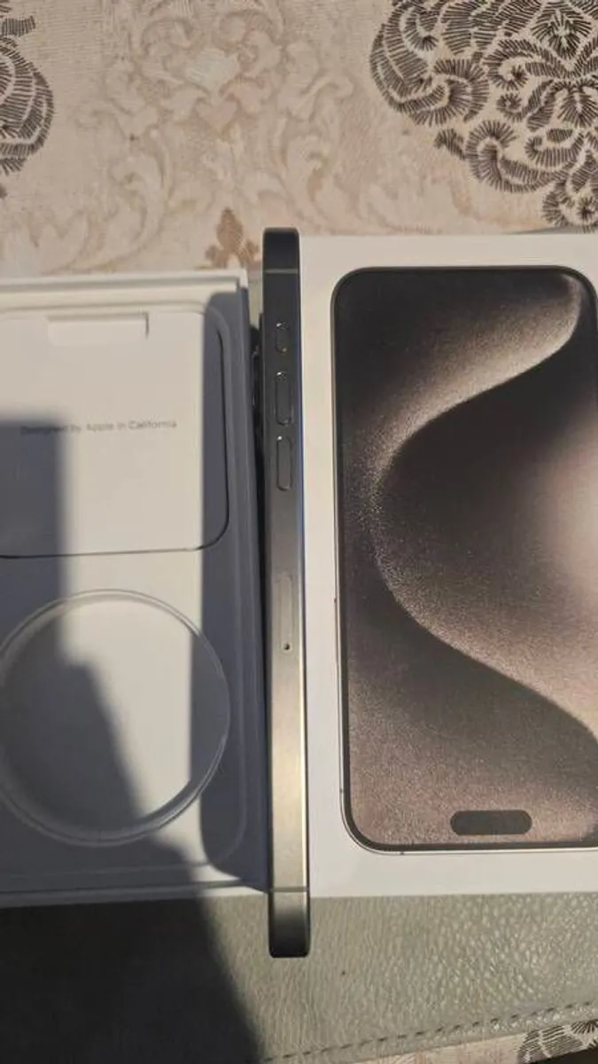 iPhone 15 pro max Natural Titanium - Image 3