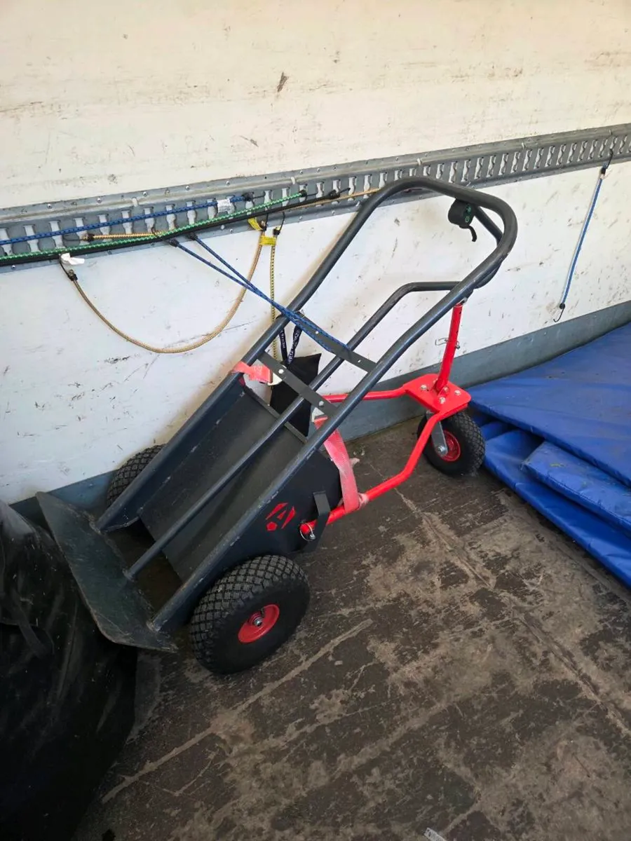 Electric trolley - Image 1