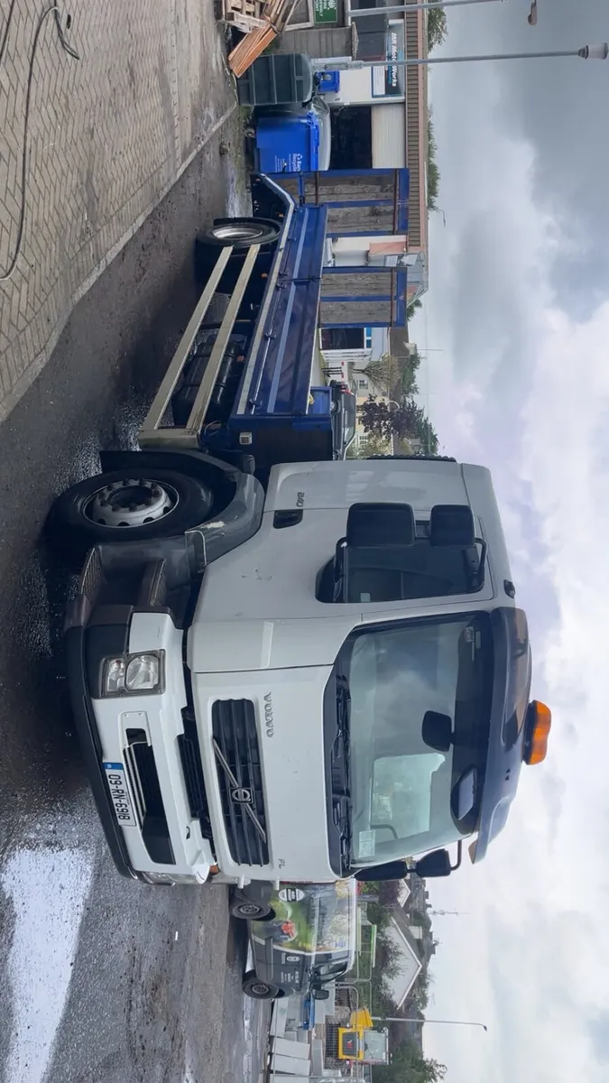 Volvo FL 240 plant lorry - Image 2
