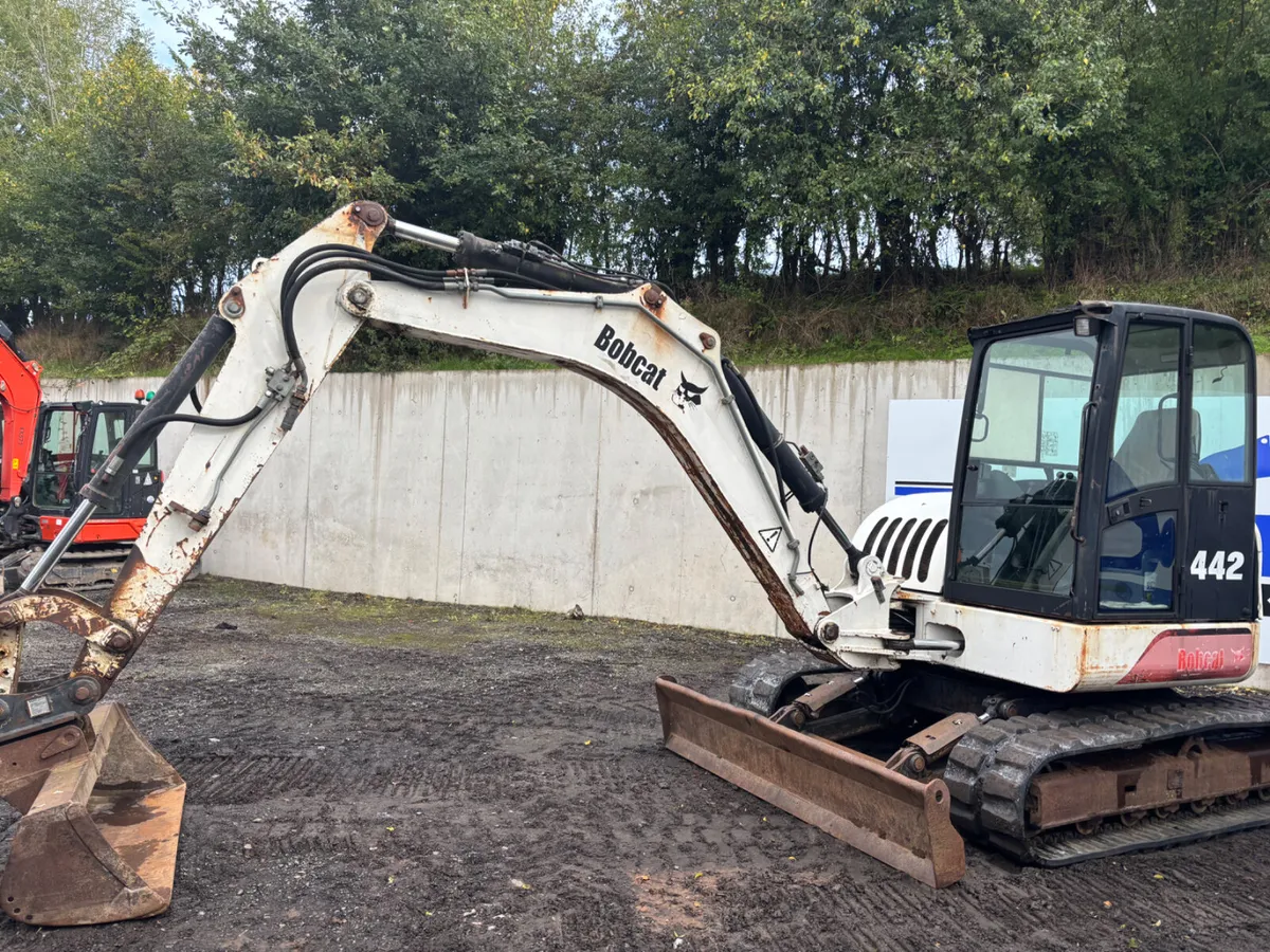 2006 BOBCAT 442 - Image 2