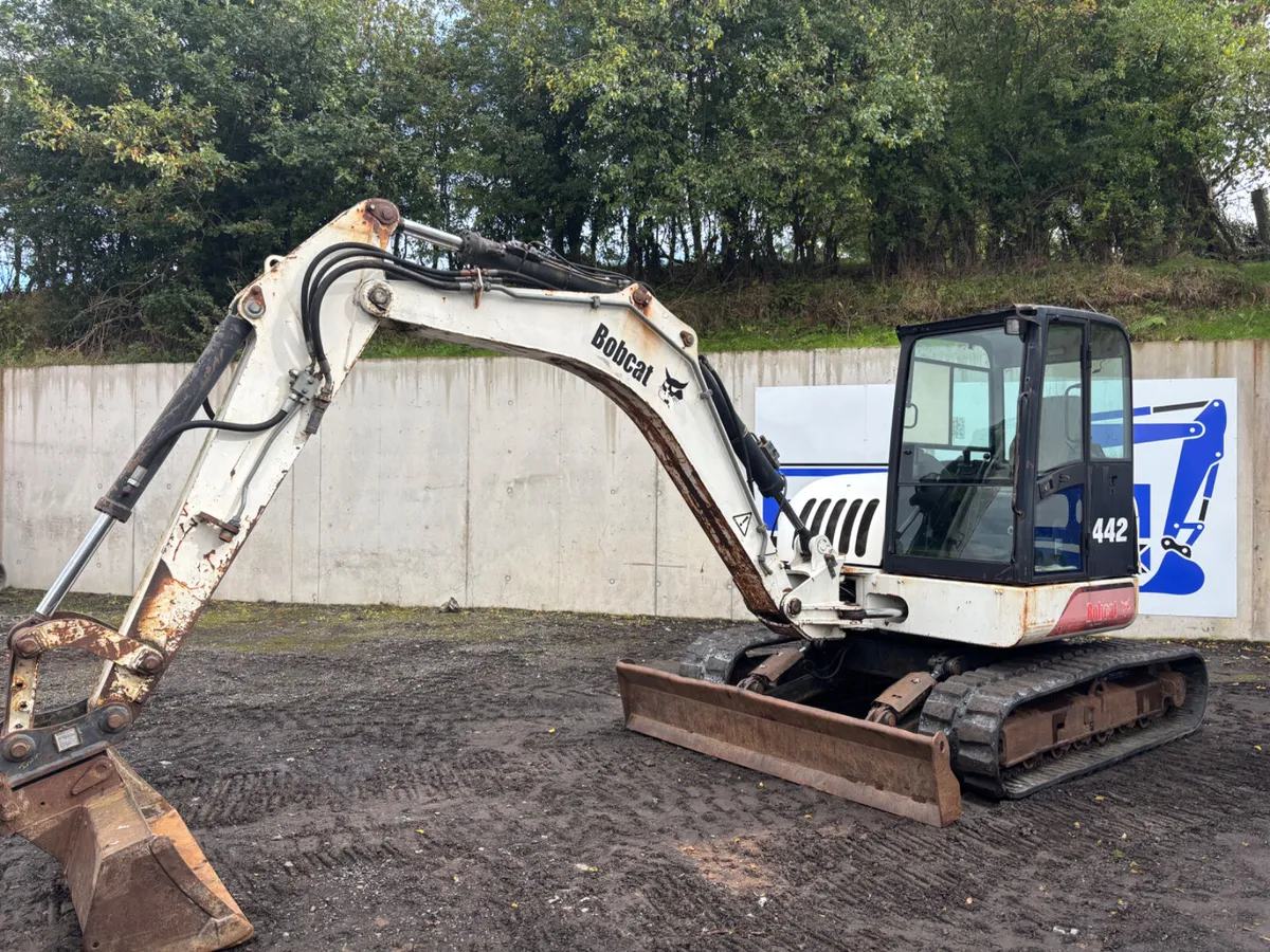 2006 BOBCAT 442 - Image 1