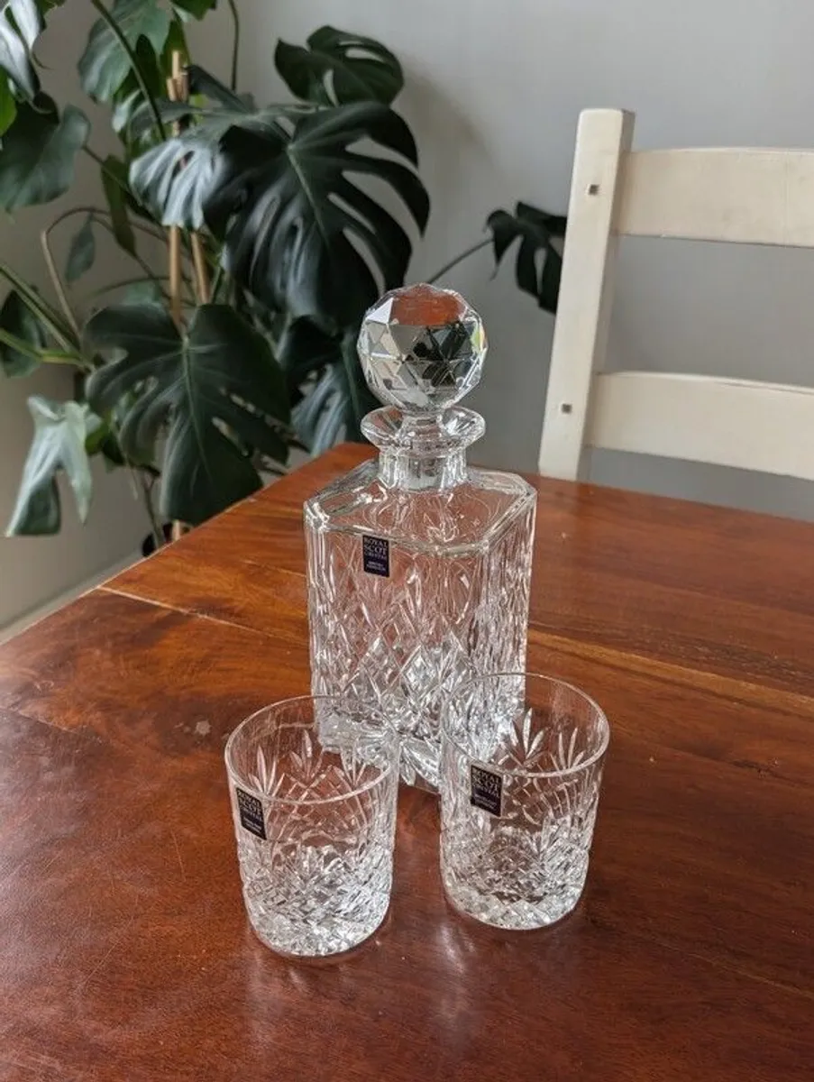 Royal Scot Crystal Edinburgh Whisky Set Square Decanter & 2 Tumblers, Brand New - Image 4