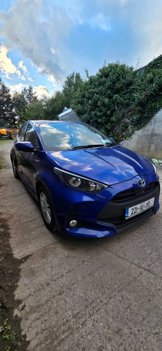 Toyota Yaris Hybrid Automatic - Image 1