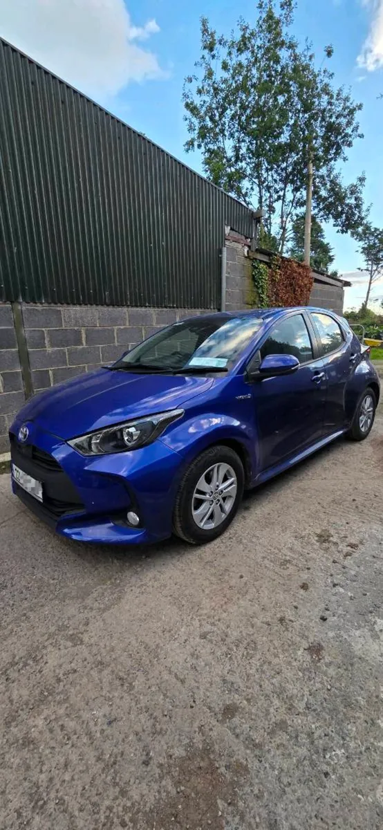 Toyota Yaris Hybrid Automatic - Image 2