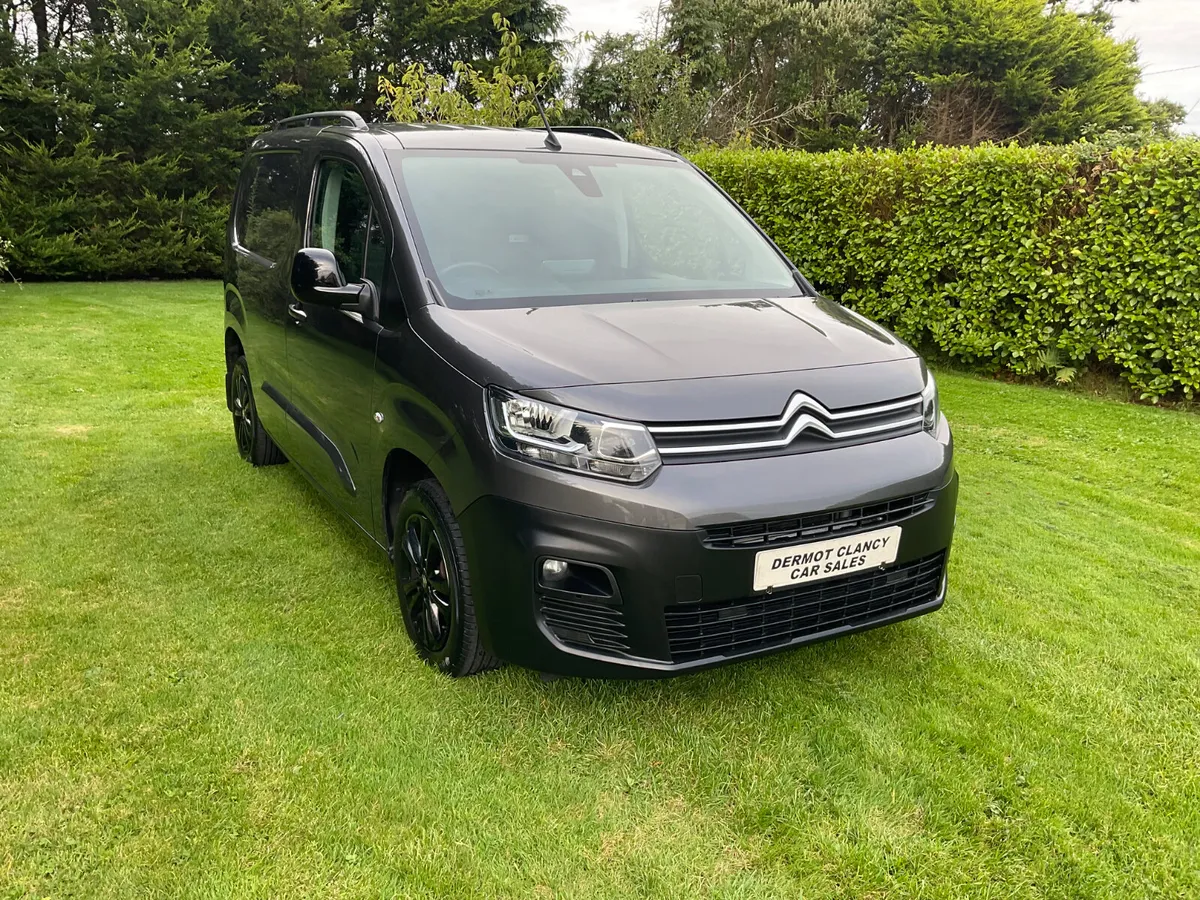 2023 Citroen Berlingo Driver Edition  *30504 Mls* - Image 2