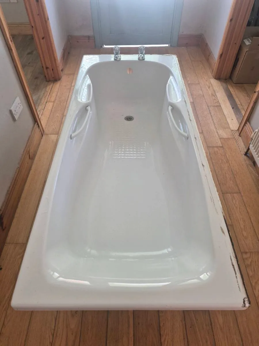 Bath - Image 2