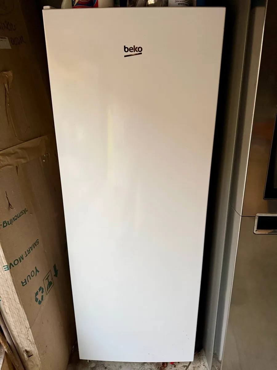 Free standing freezer - Beko - Image 1