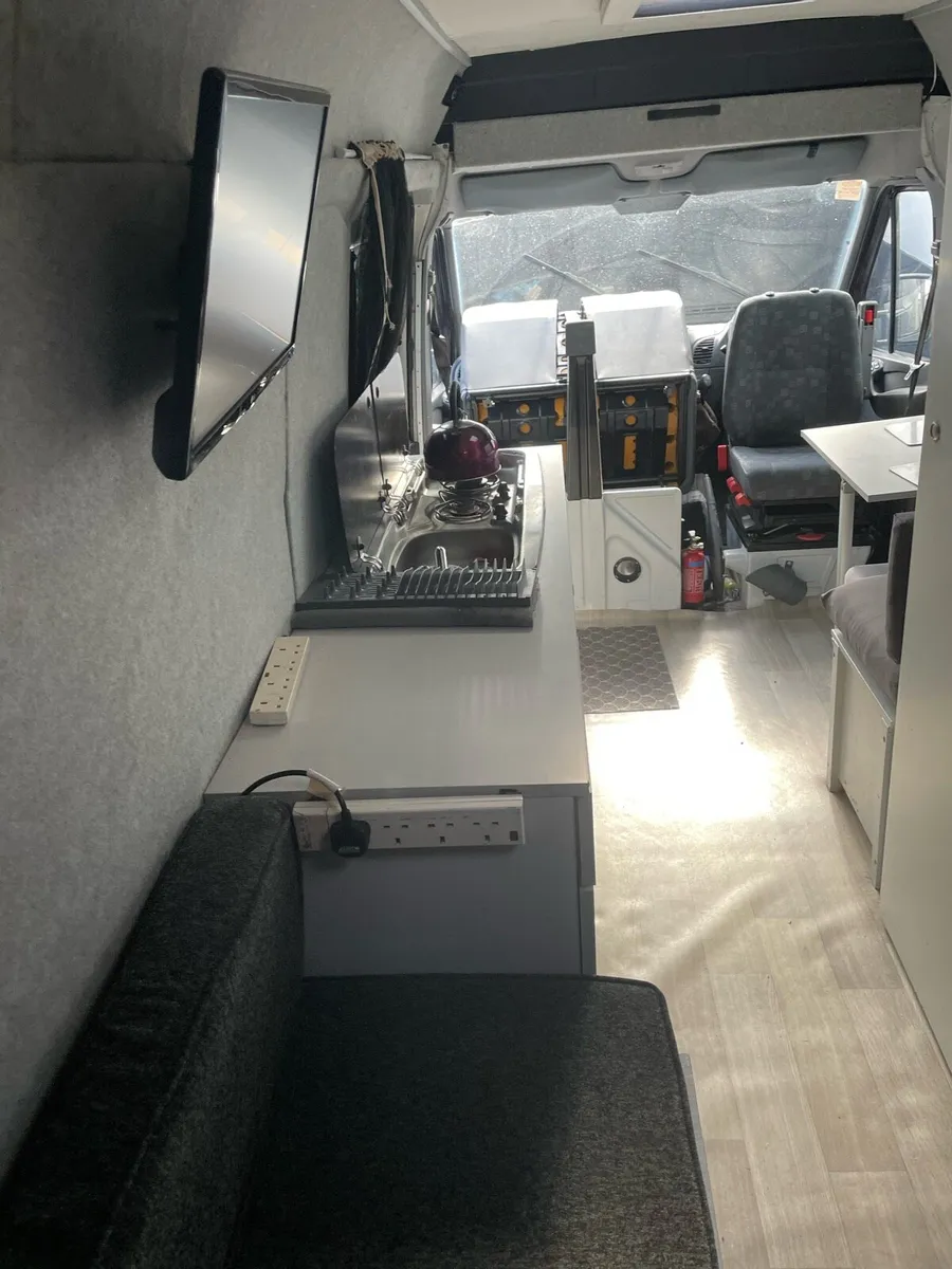 Mercedes sprinter - Image 4