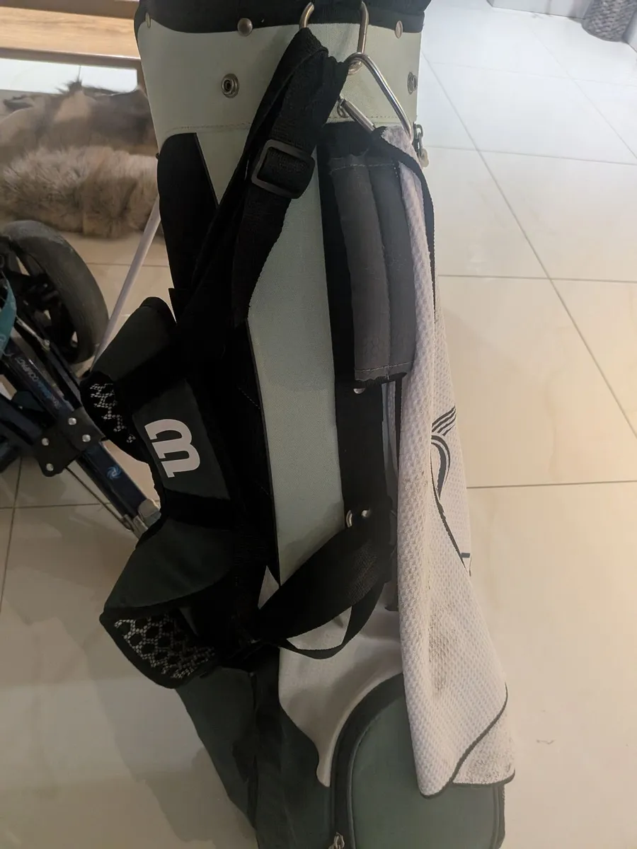 Golf set with trolley included - Image 2