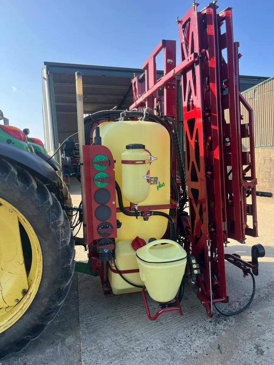 2018 Hardi Master 15M 1200L Sprayer - Image 1
