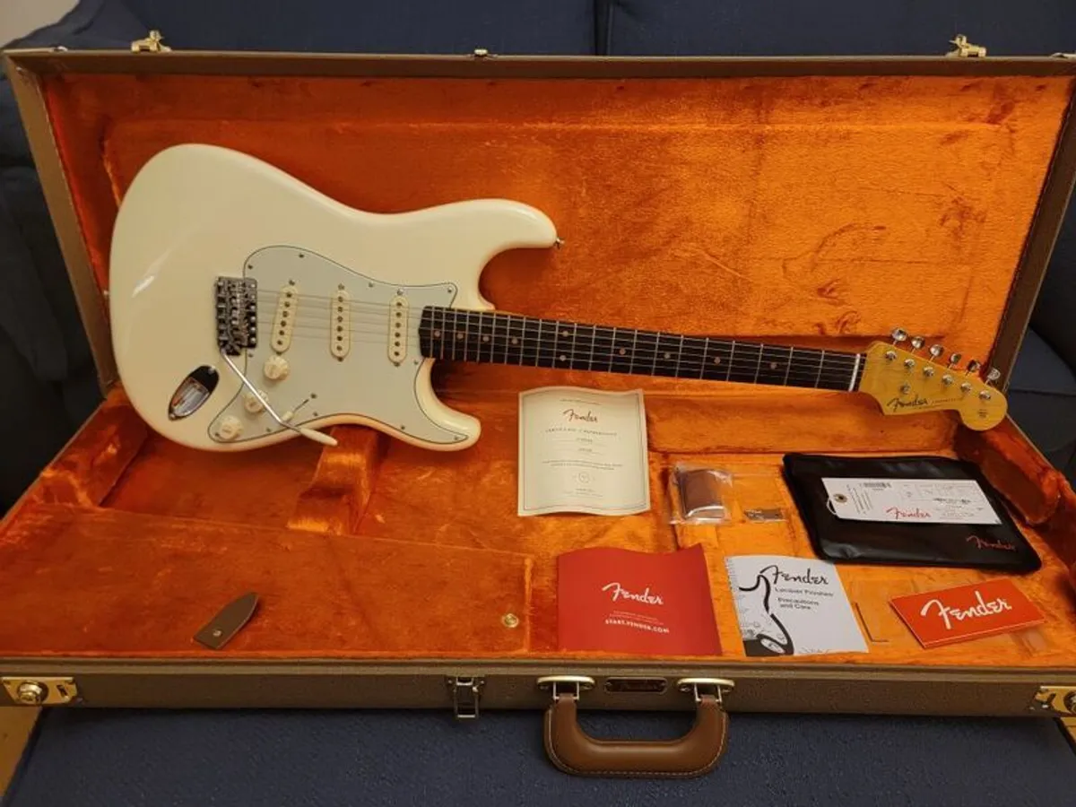 Fender Stratocaster American Vintage ii Reissue 1961 - Image 1