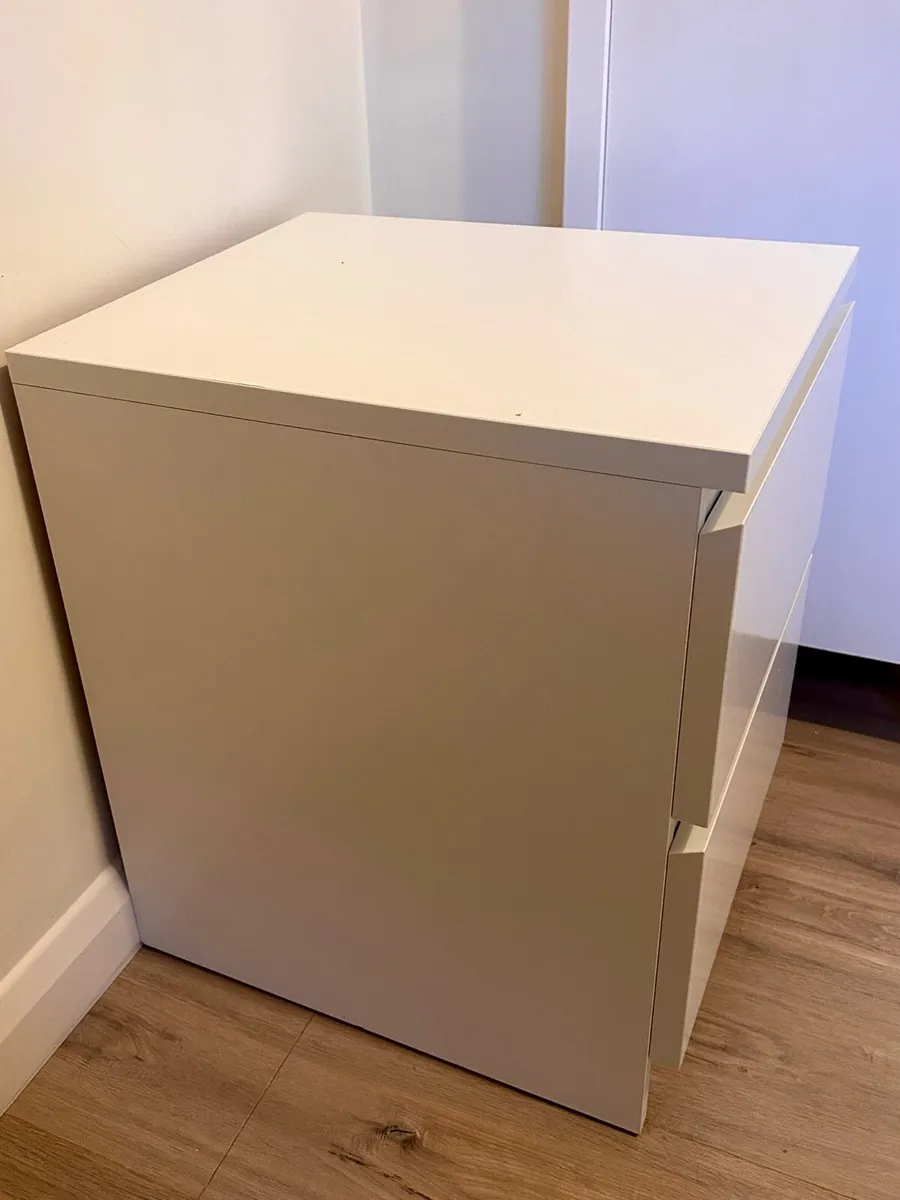 Drawer Bedside table - Image 2