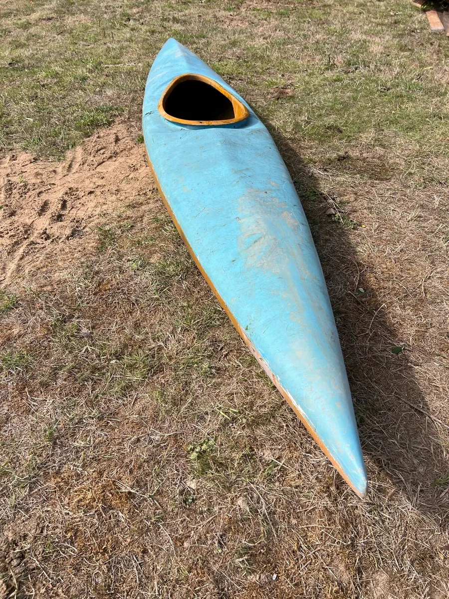 Old fiberglass sea kayak, women’s /junior - Image 2