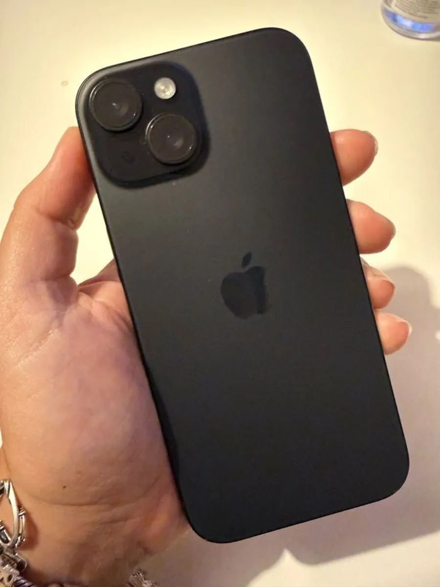 Iphone 15 128GB - Image 2
