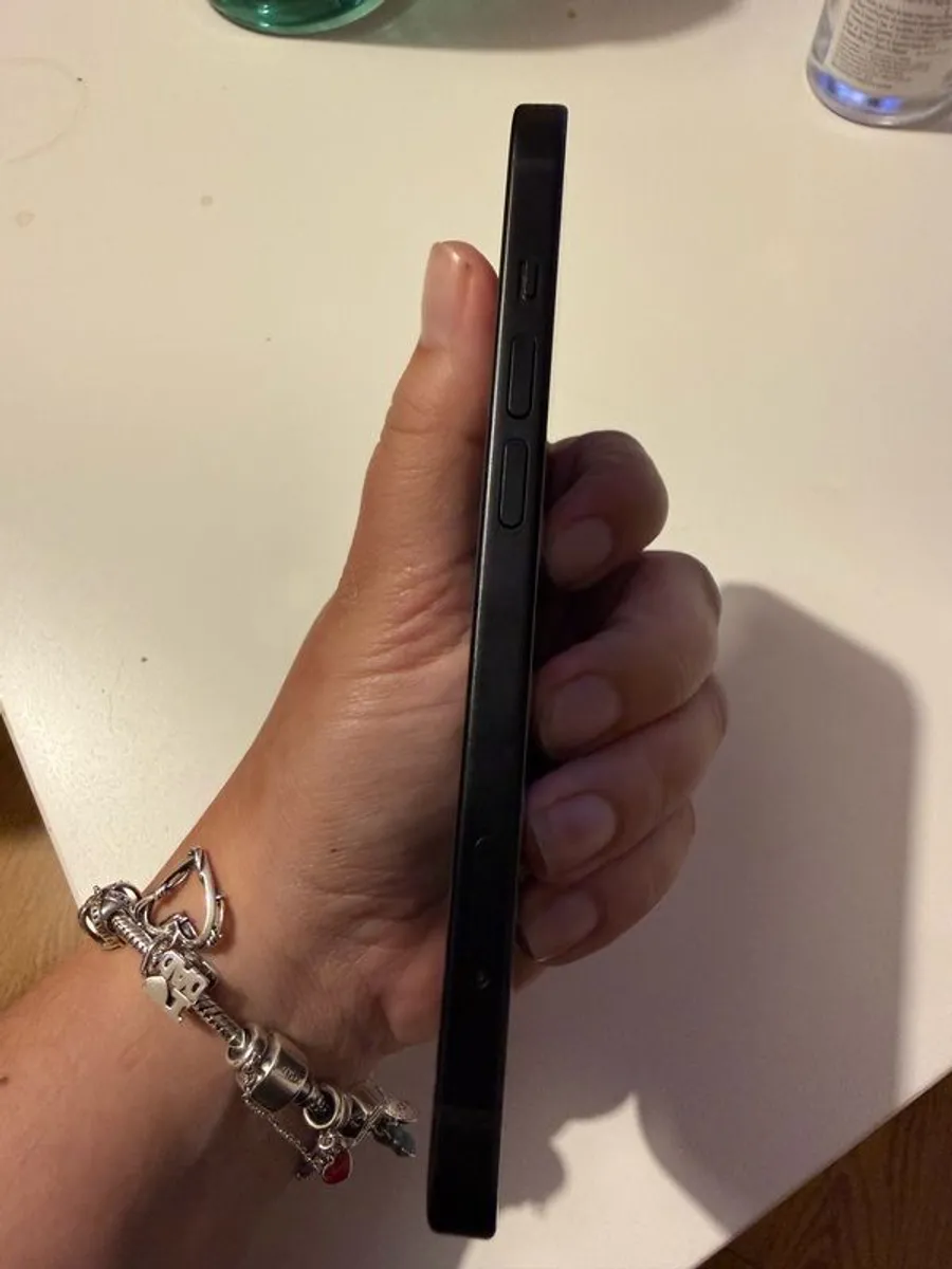 Iphone 15 128GB - Image 3