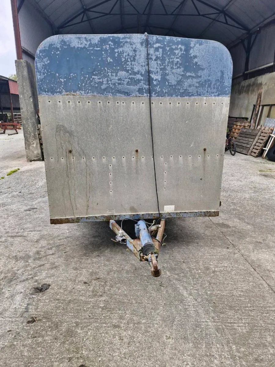 12x6 Cattle Trailor - Image 3