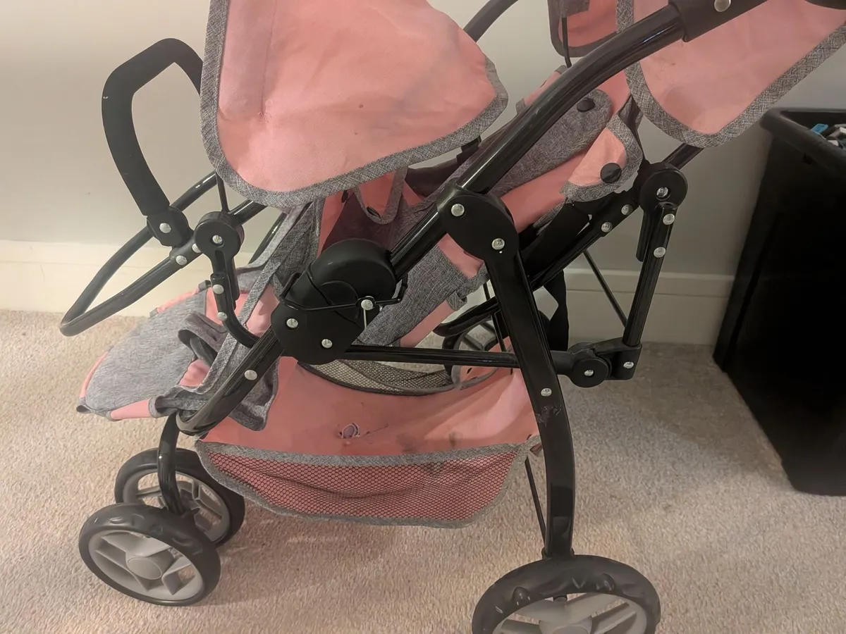 Dolls double buggy - Image 4