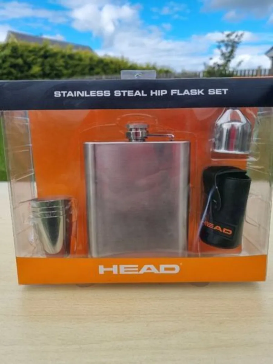 HEAD stainless steel hip flask set - Image 1