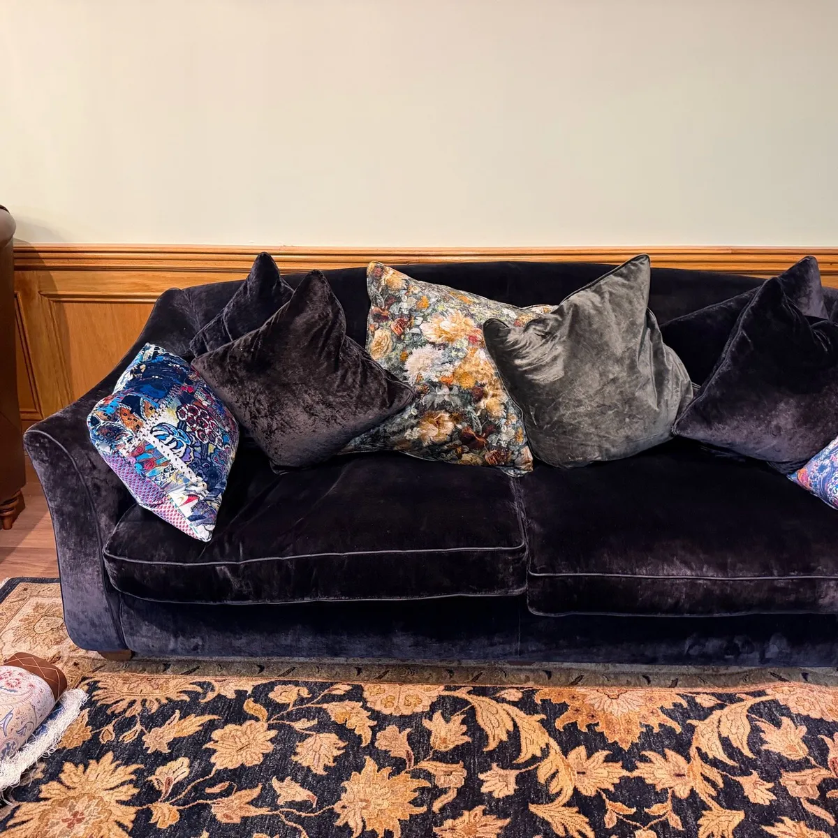 Spink Edgar sofa and chair - Image 3